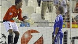 Torres tiết lộ lý do... “treo găng”